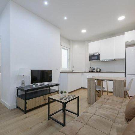 Apartamento Avila Calle, Precioso Estudio En Santiago Bernabeu-Estrecho En Segundo Piso Sin Ascensor Madrid Exterior foto