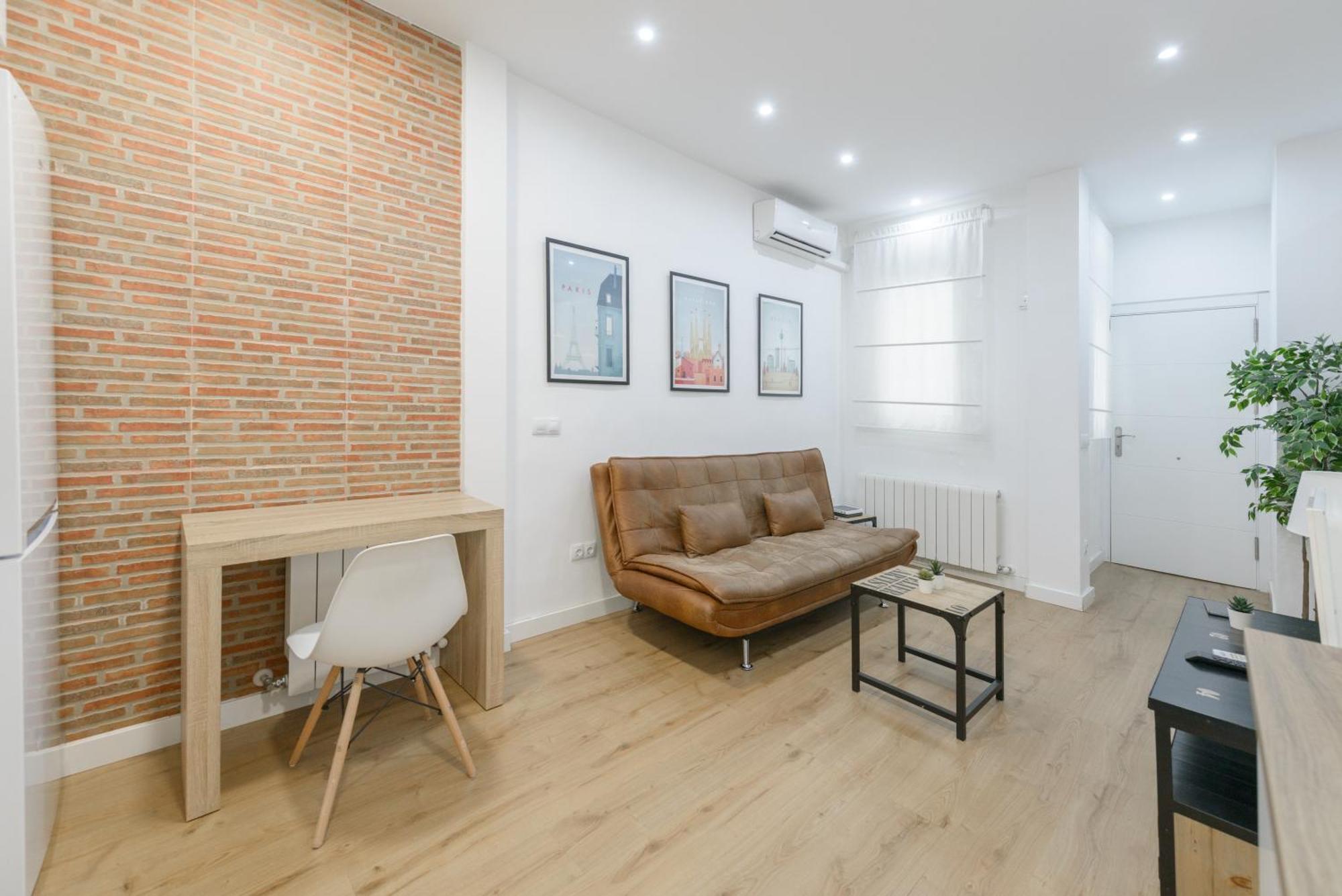 Apartamento Avila Calle, Precioso Estudio En Santiago Bernabeu-Estrecho En Segundo Piso Sin Ascensor Madrid Exterior foto