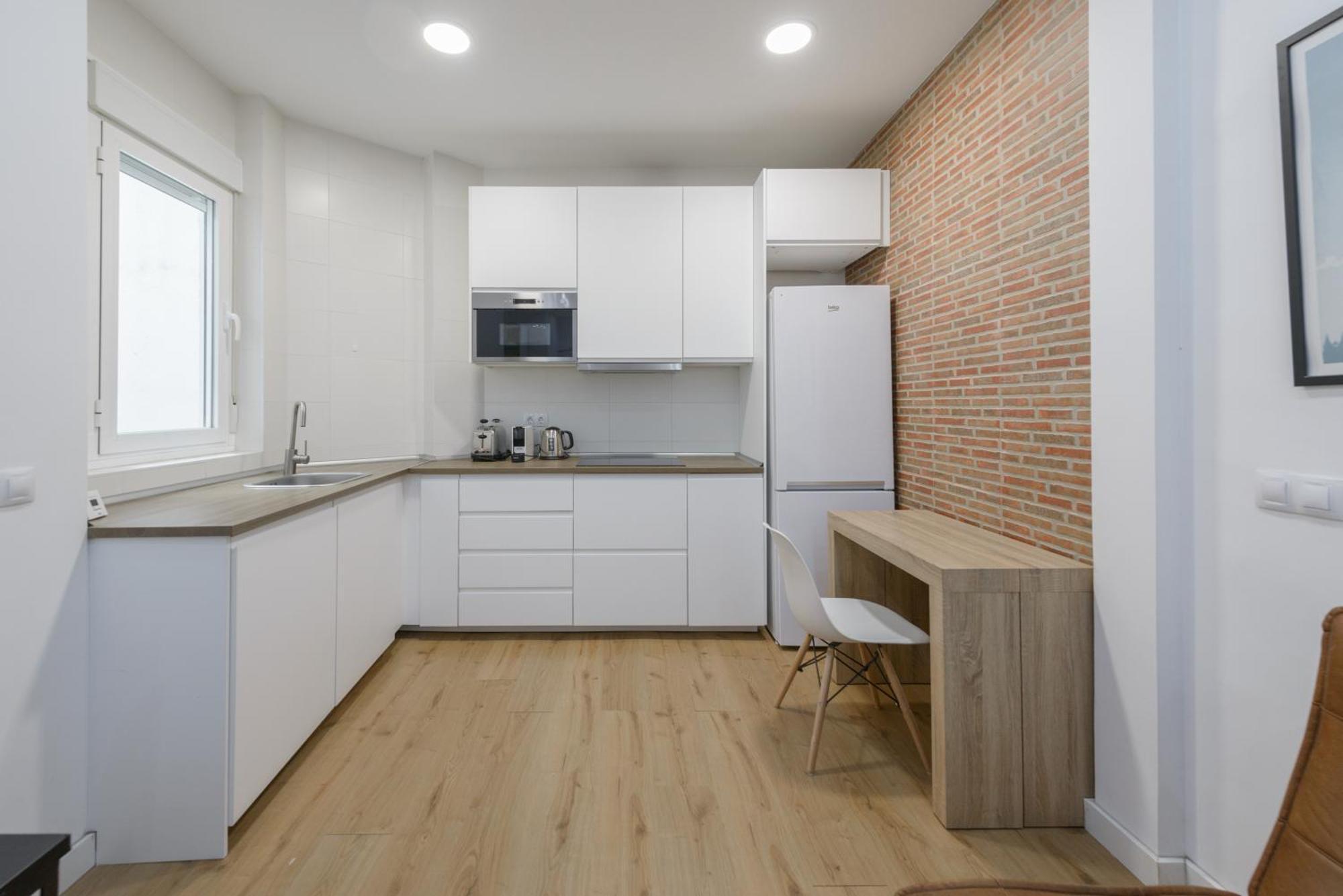 Apartamento Avila Calle, Precioso Estudio En Santiago Bernabeu-Estrecho En Segundo Piso Sin Ascensor Madrid Exterior foto