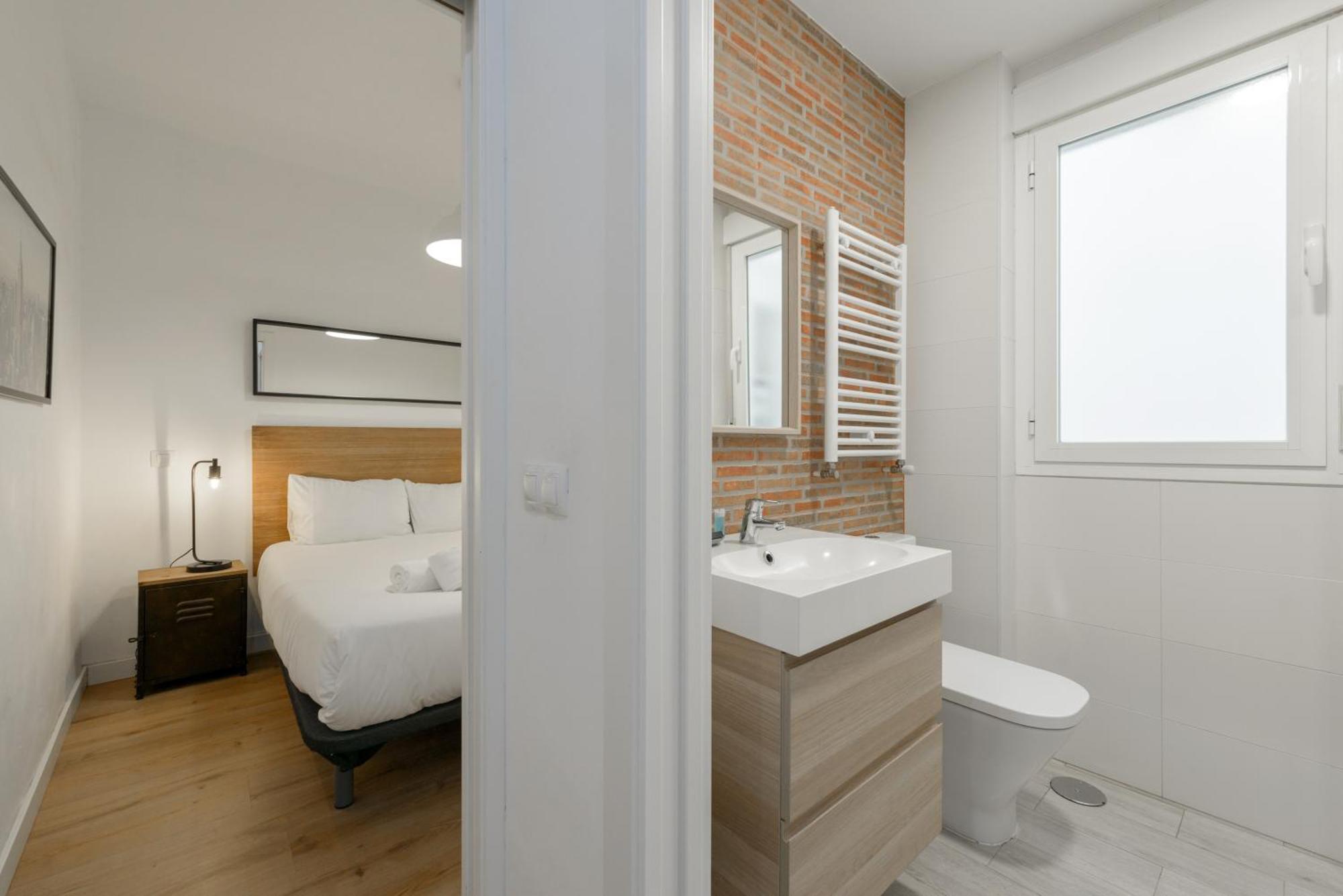 Apartamento Avila Calle, Precioso Estudio En Santiago Bernabeu-Estrecho En Segundo Piso Sin Ascensor Madrid Exterior foto