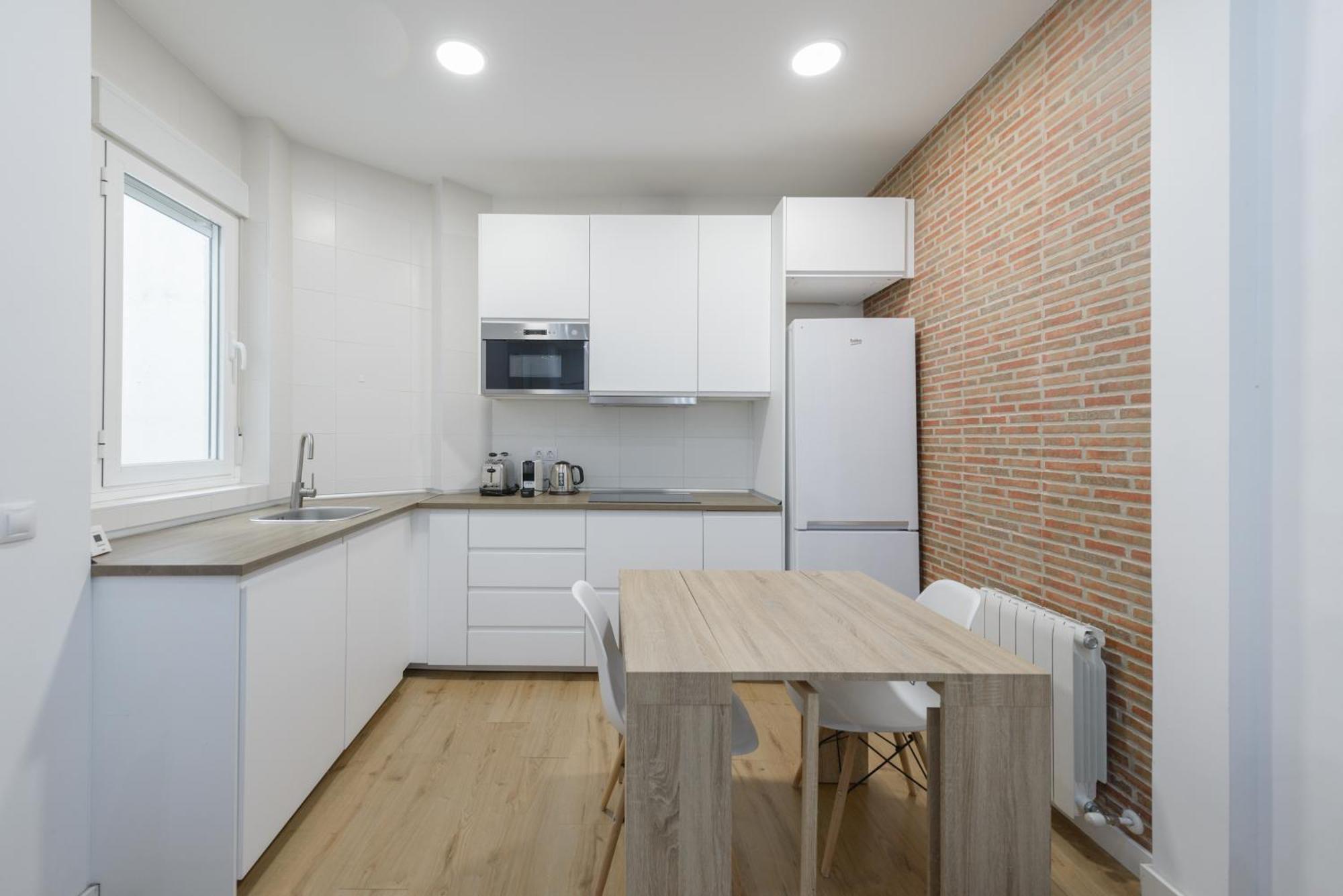 Apartamento Avila Calle, Precioso Estudio En Santiago Bernabeu-Estrecho En Segundo Piso Sin Ascensor Madrid Exterior foto