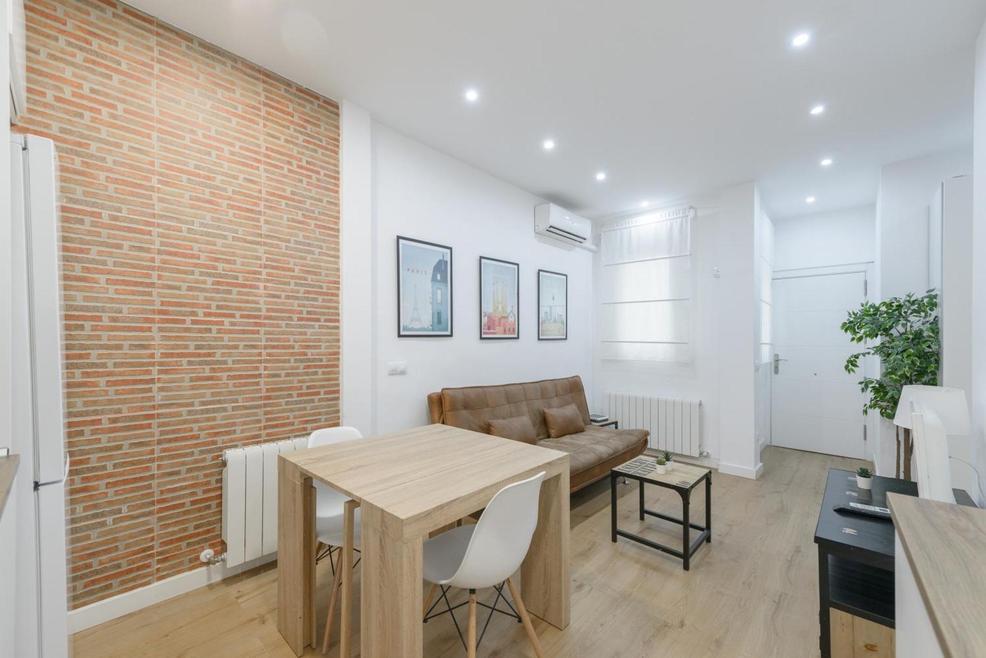 Apartamento Avila Calle, Precioso Estudio En Santiago Bernabeu-Estrecho En Segundo Piso Sin Ascensor Madrid Exterior foto